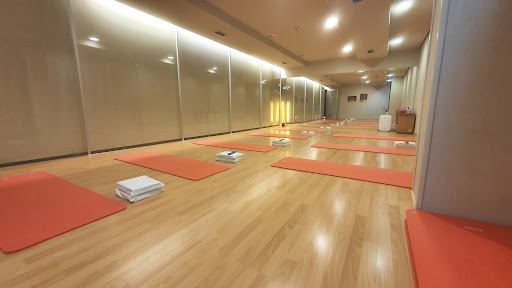 Hatha Yoga Bilbao - Escuela de Yoga