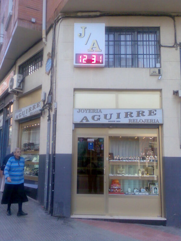 Aguirre Joyería y relojería Uribarri
